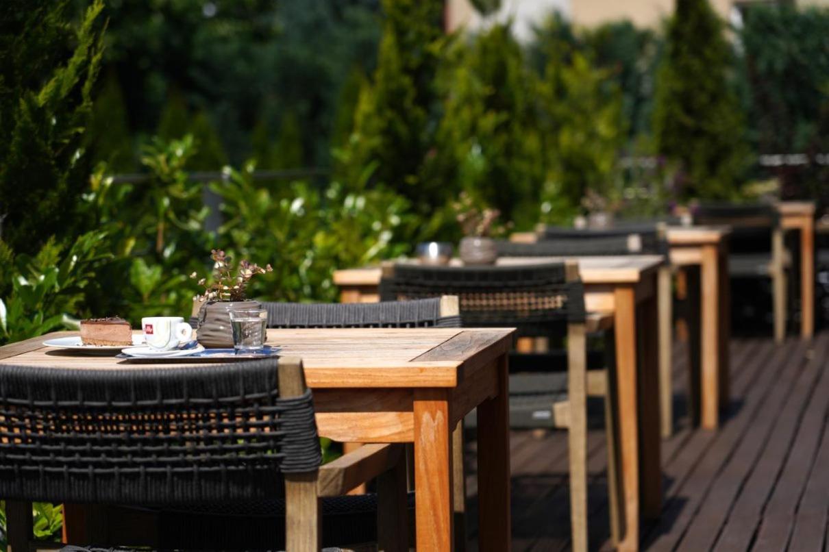 Hotel Mousson Nagymihály Kültér fotó