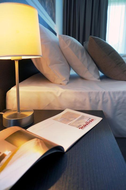Hotel Mousson Nagymihály Kültér fotó